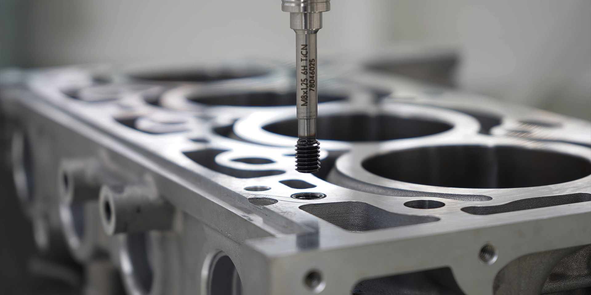 萬(wàn)能粉碎機(jī)廠家